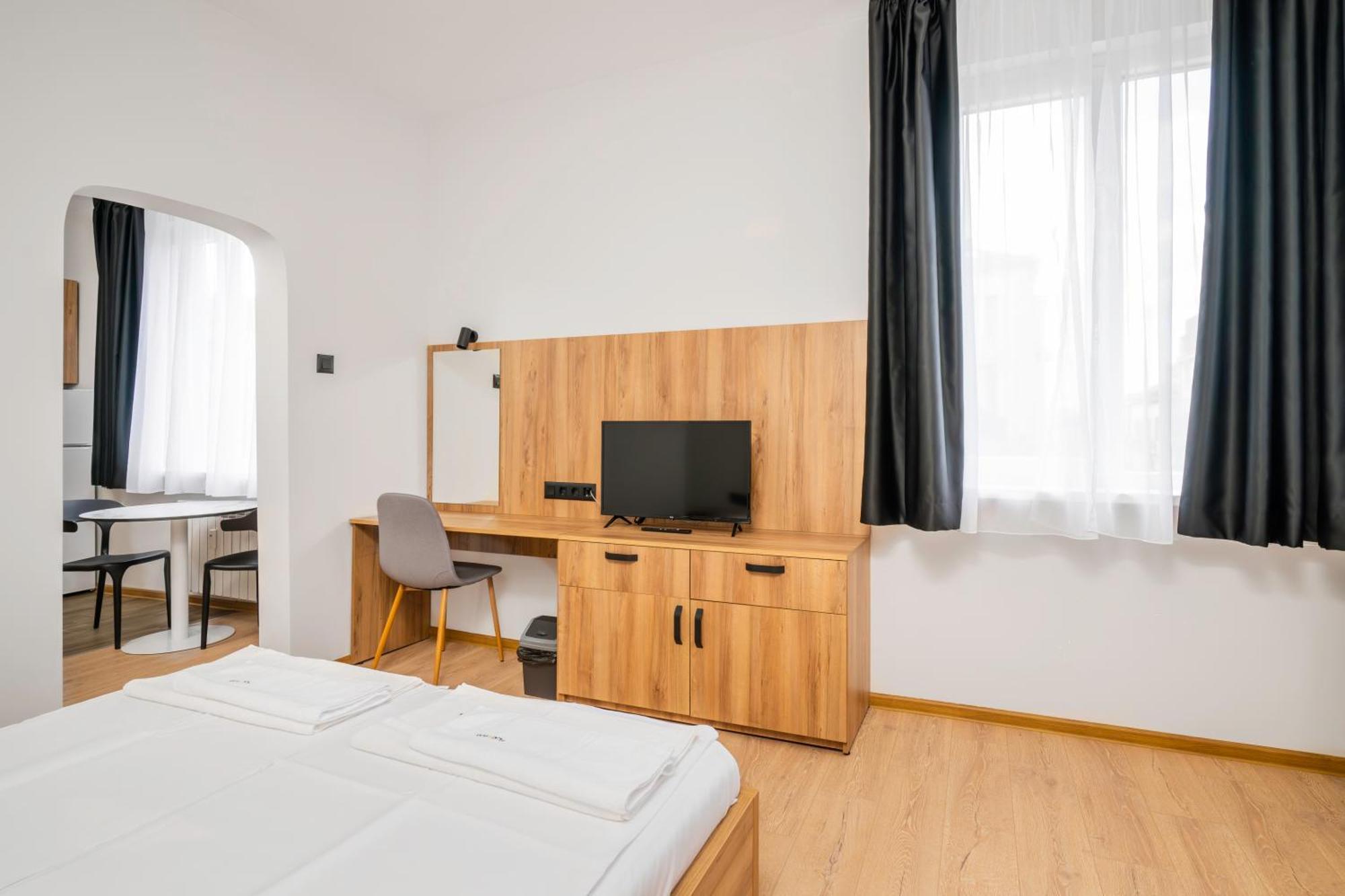 Cozy Flats Near Alexander Nevski Cathedral By Flat Mаnager София Екстериор снимка