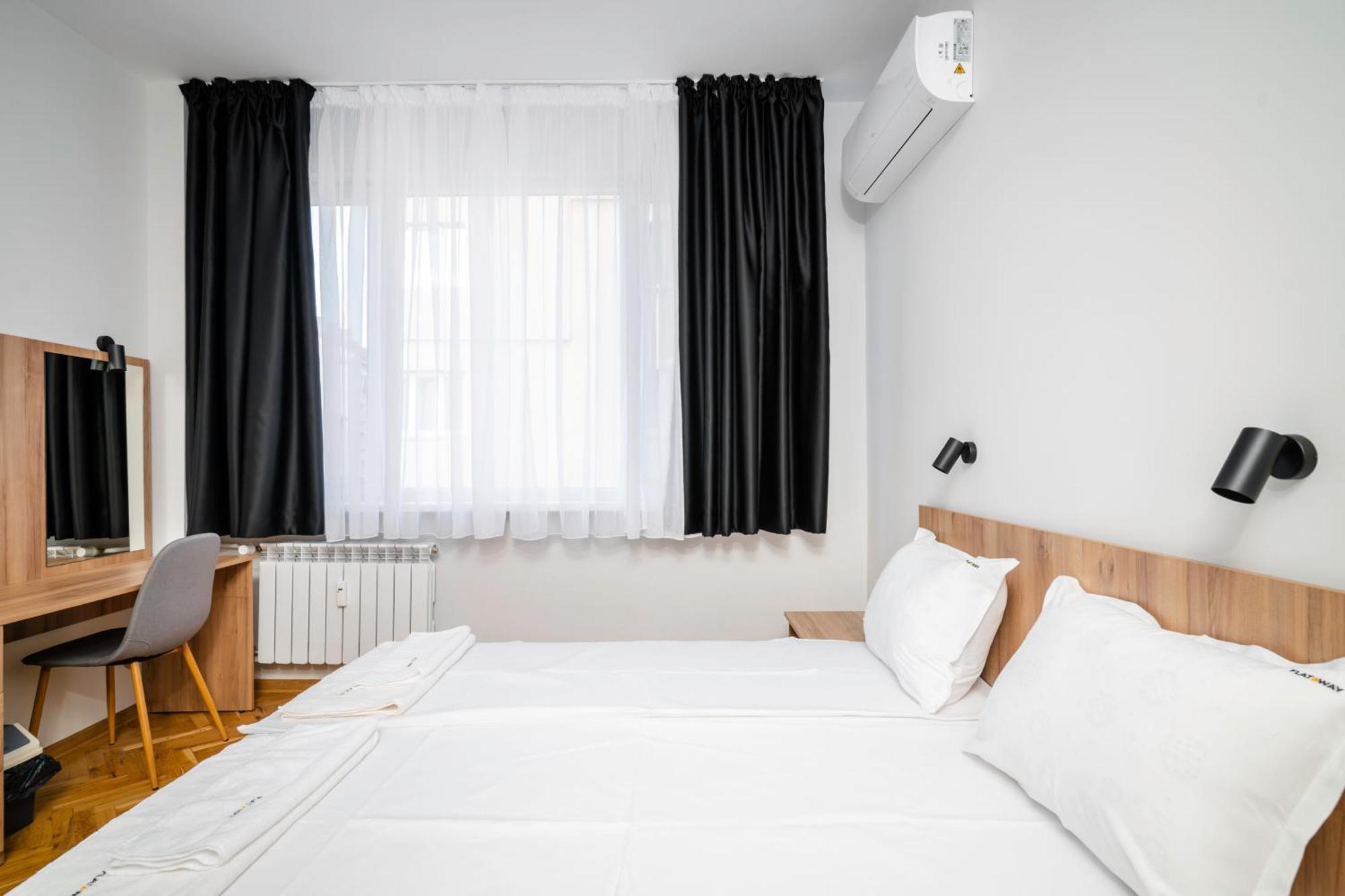 Cozy Flats Near Alexander Nevski Cathedral By Flat Mаnager София Екстериор снимка